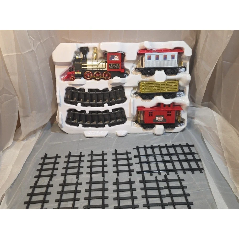 F.A.O. Schwarz 30-Piece‎ Motorized Train Set 2019, Exclusive at Macy's, Fallon's
